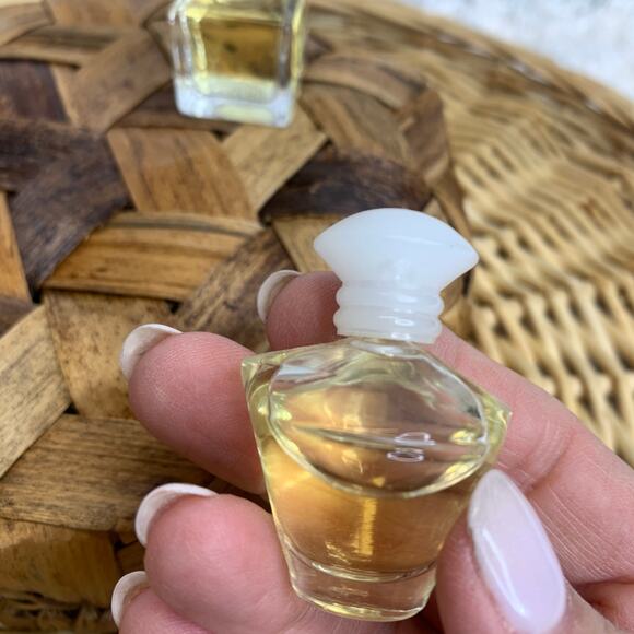 Small Decorative Perfume Bottles 1.75 x 1.25" 1 x 1.25" - Picture 8 of 8